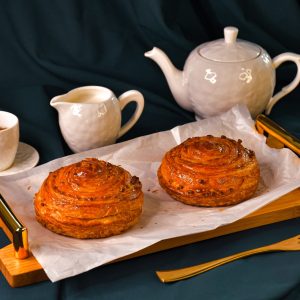 Булочки французские с орехом 100гр